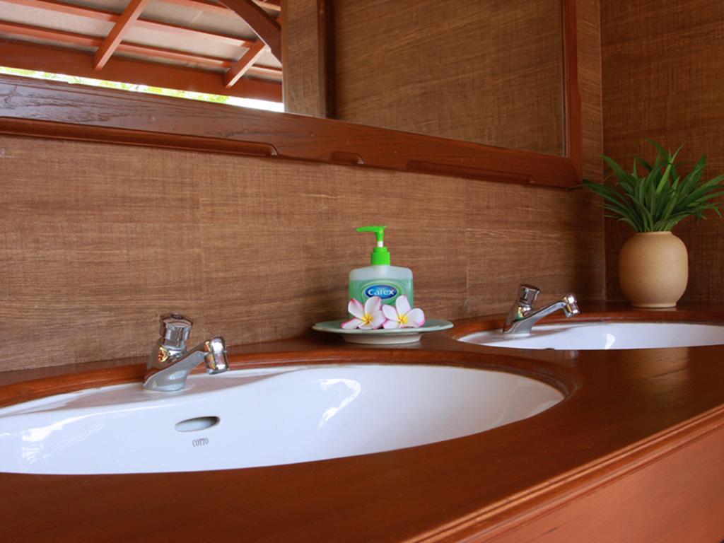 Baan Siriporn Resort - โรงแรมบ้านศิริพร รีสอร์ท Samut Songkhram Eksteriør bilde